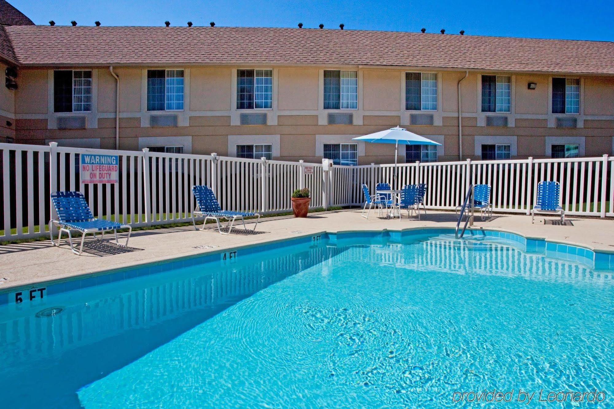 Baymont Inn & Suites Braselton Instalações foto