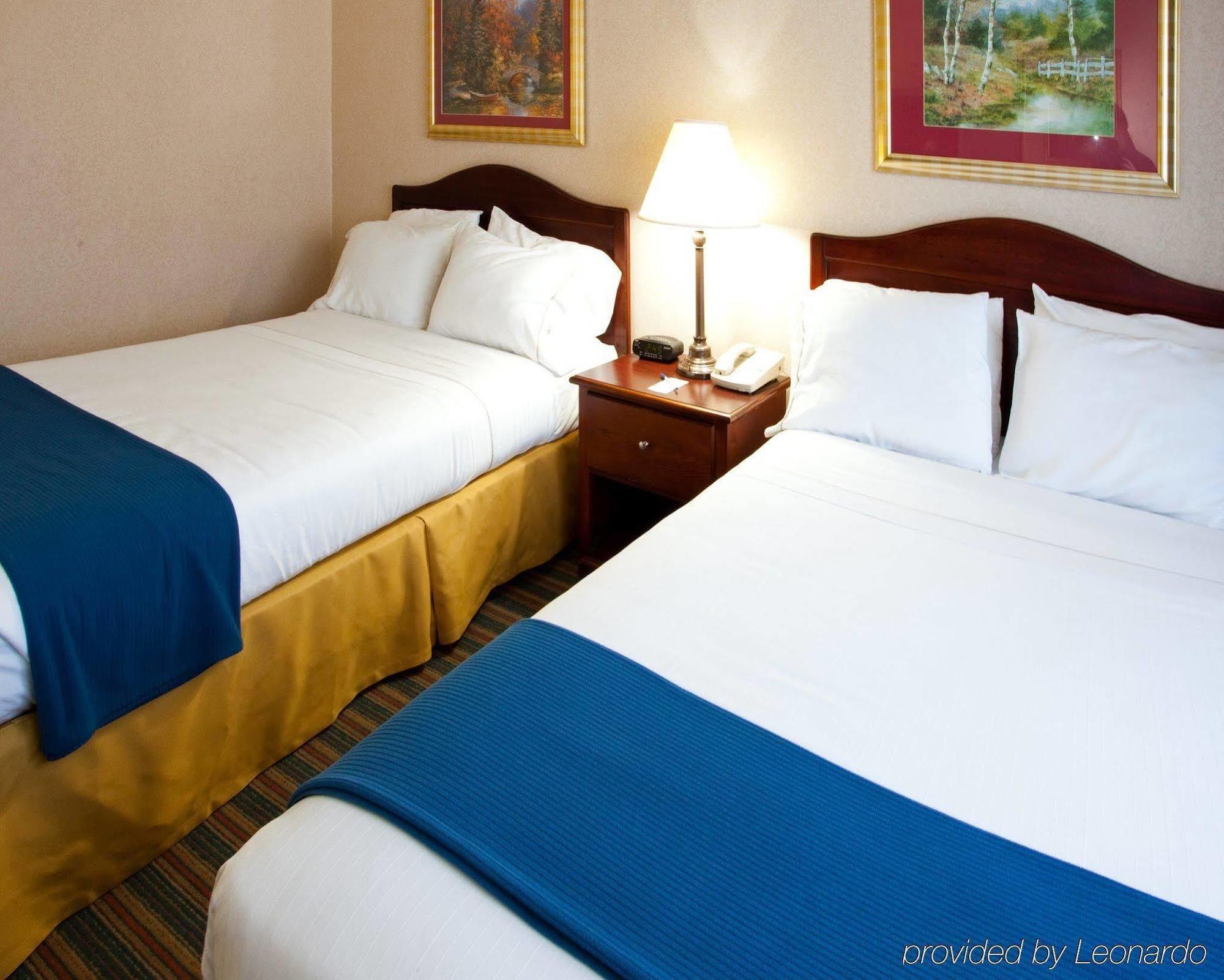 Baymont Inn & Suites Braselton Quarto foto